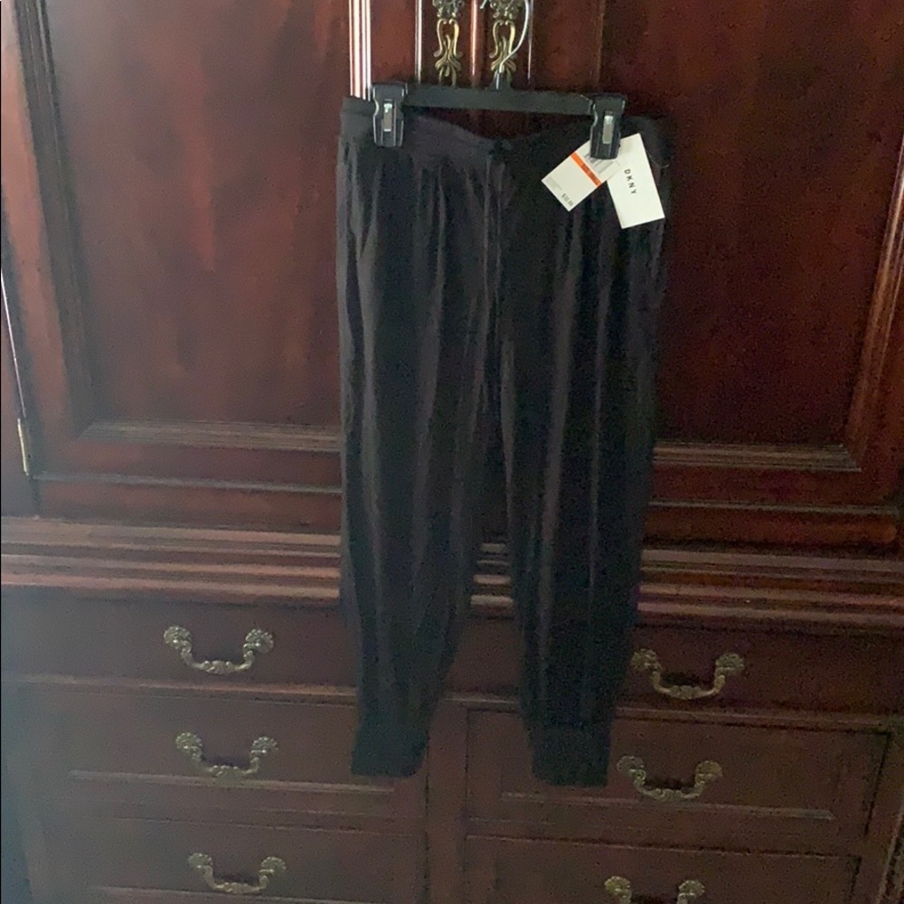 DKNY cotton joggers - new with tag